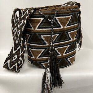 Wayuu Handwoven‎ Mochila Bucket Bag Fringe Tassel Detail